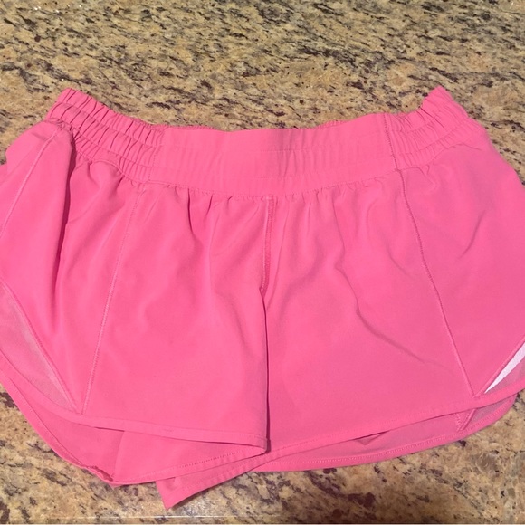 Lulu lemon hotty hot shorts - Picture 3 of 3